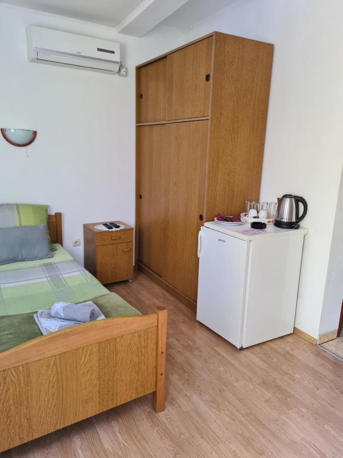 Pansion Ribica Hotell Crikvenica Eksteriør bilde