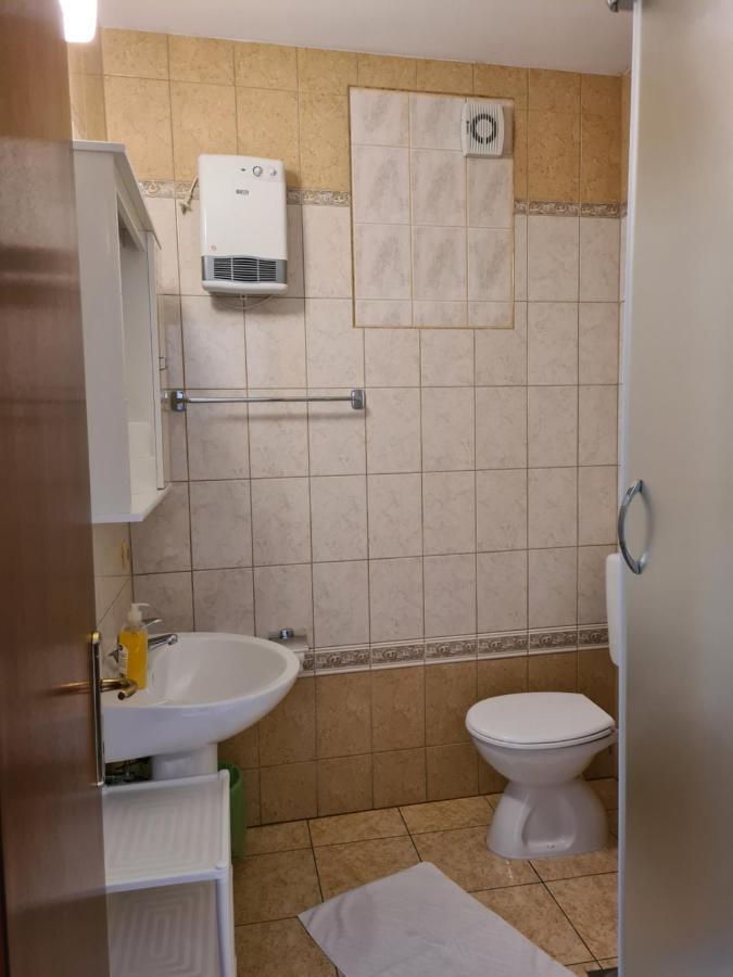 Pansion Ribica Hotell Crikvenica Eksteriør bilde
