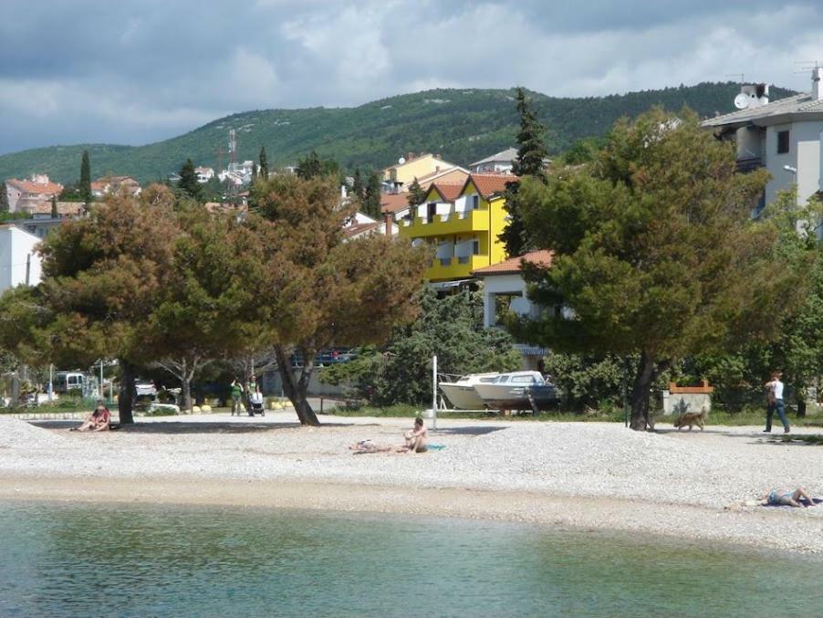 Pansion Ribica Hotell Crikvenica Eksteriør bilde
