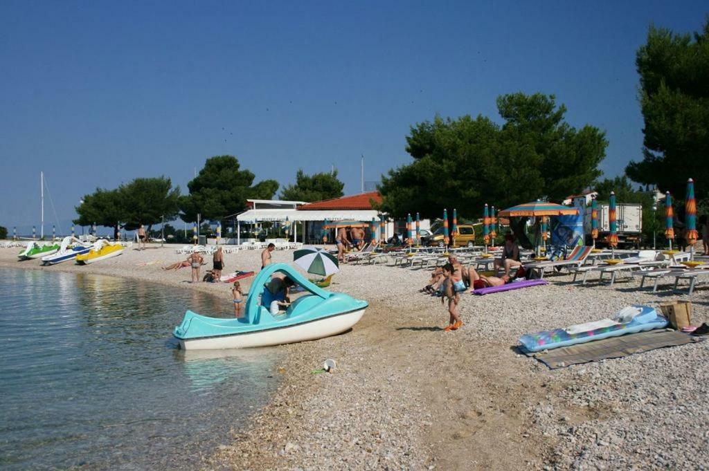 Pansion Ribica Hotell Crikvenica Eksteriør bilde