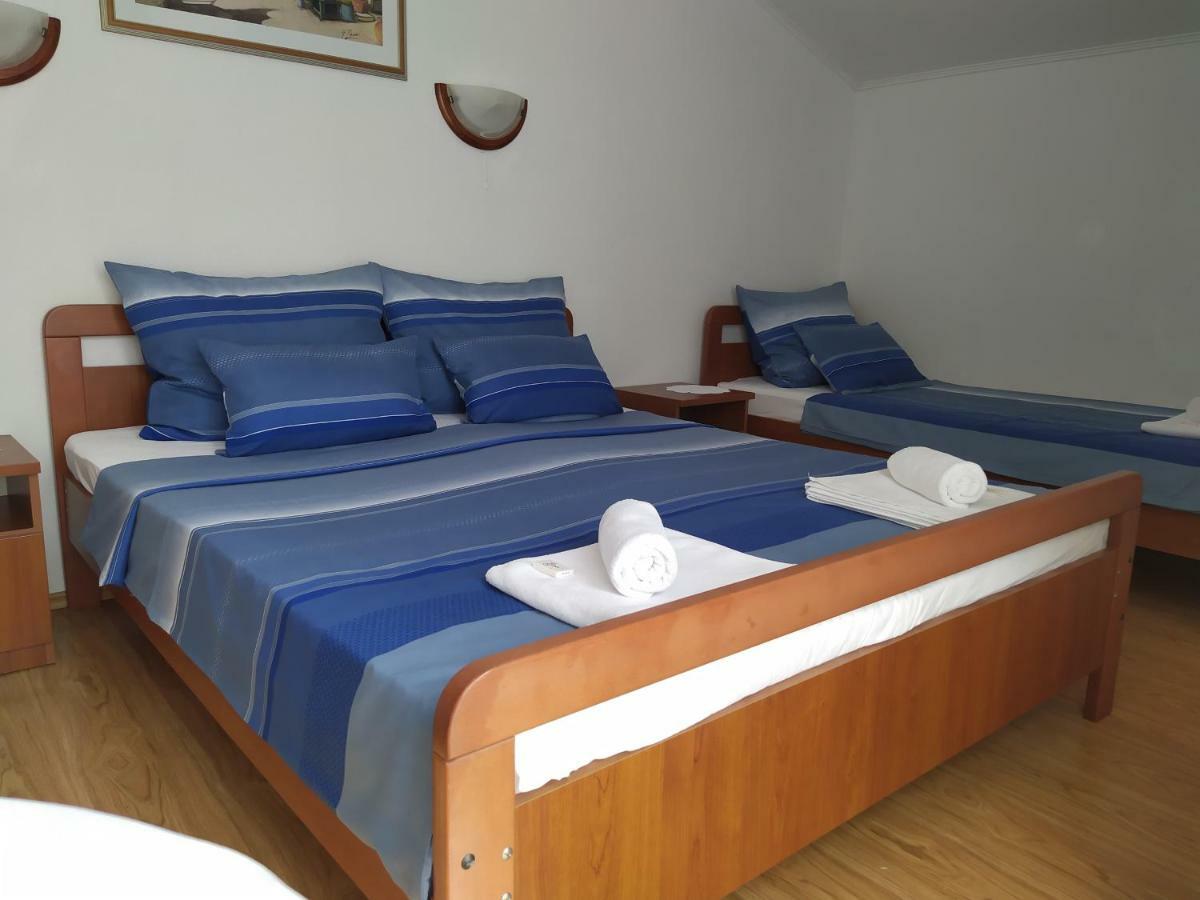 Pansion Ribica Hotell Crikvenica Eksteriør bilde